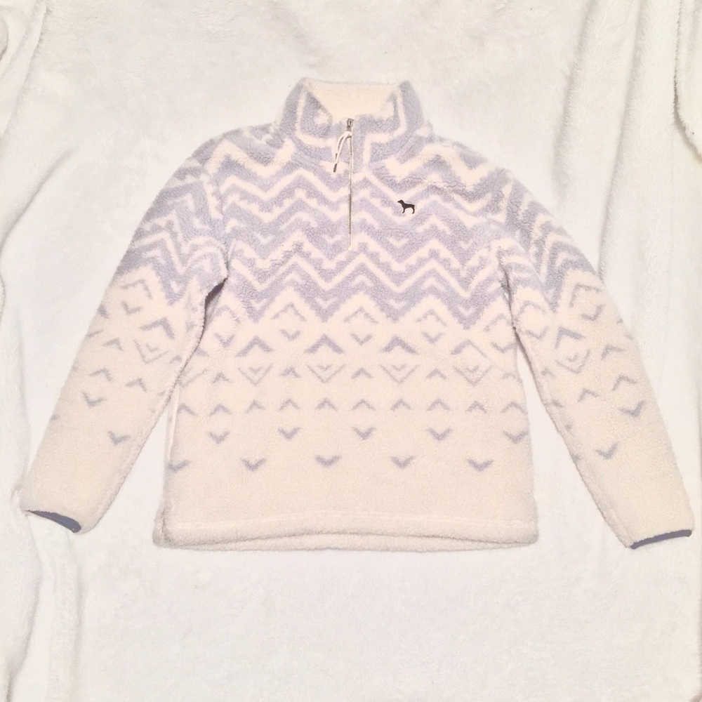 ❄️NWOT Victoria’s Secret Sherpa Fleece❄️ - Picture 4 of 6